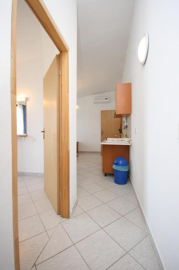 Apartments With A Parking Space Bosana, Pag - 6460 Exteriör bild